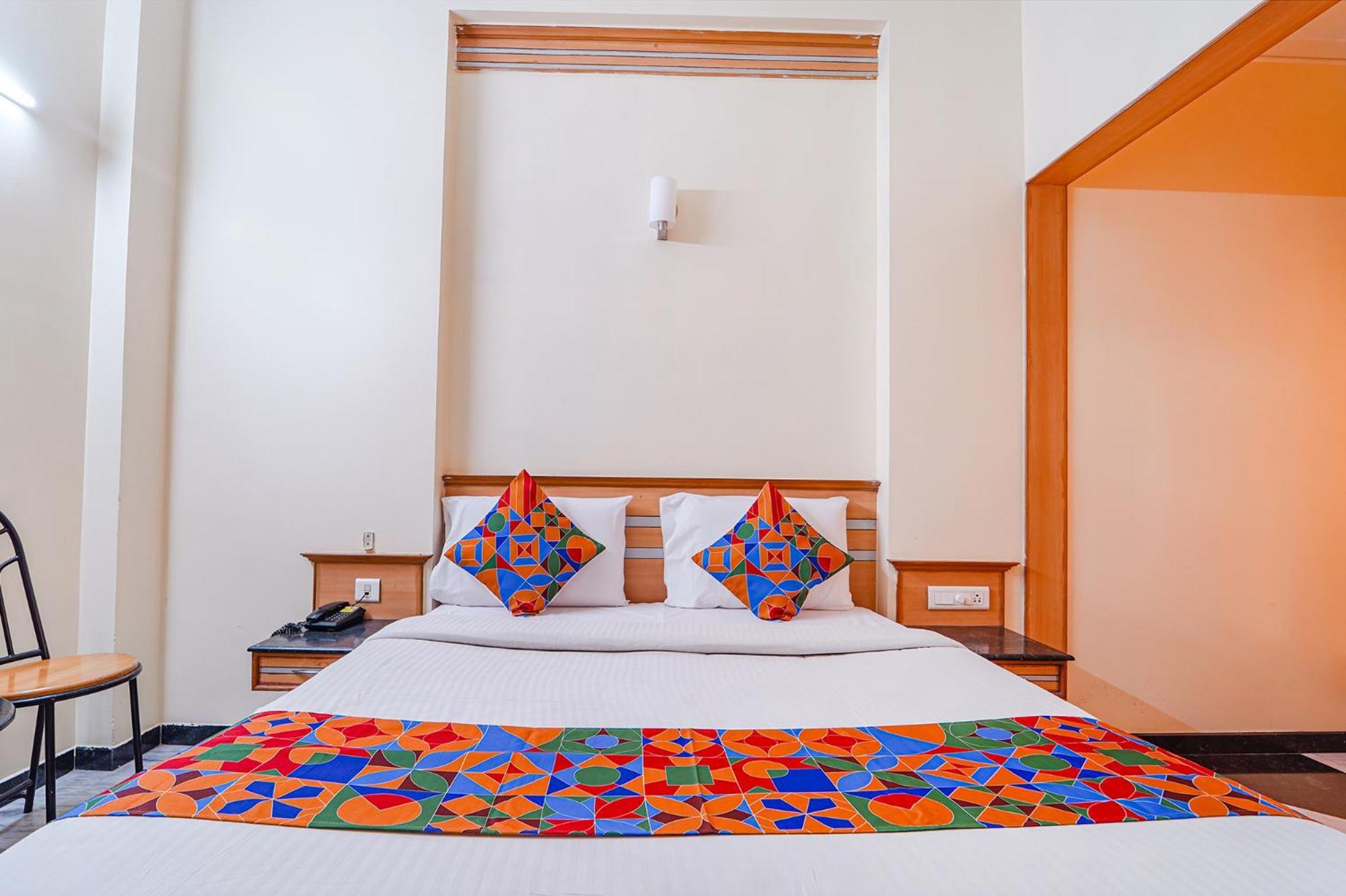 Fabhotel Ess Paradise - Nr Bus Stand 哥印拜陀 外观 照片