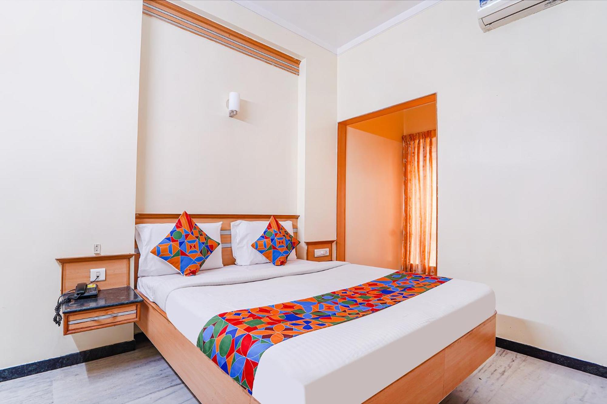 Fabhotel Ess Paradise - Nr Bus Stand 哥印拜陀 外观 照片
