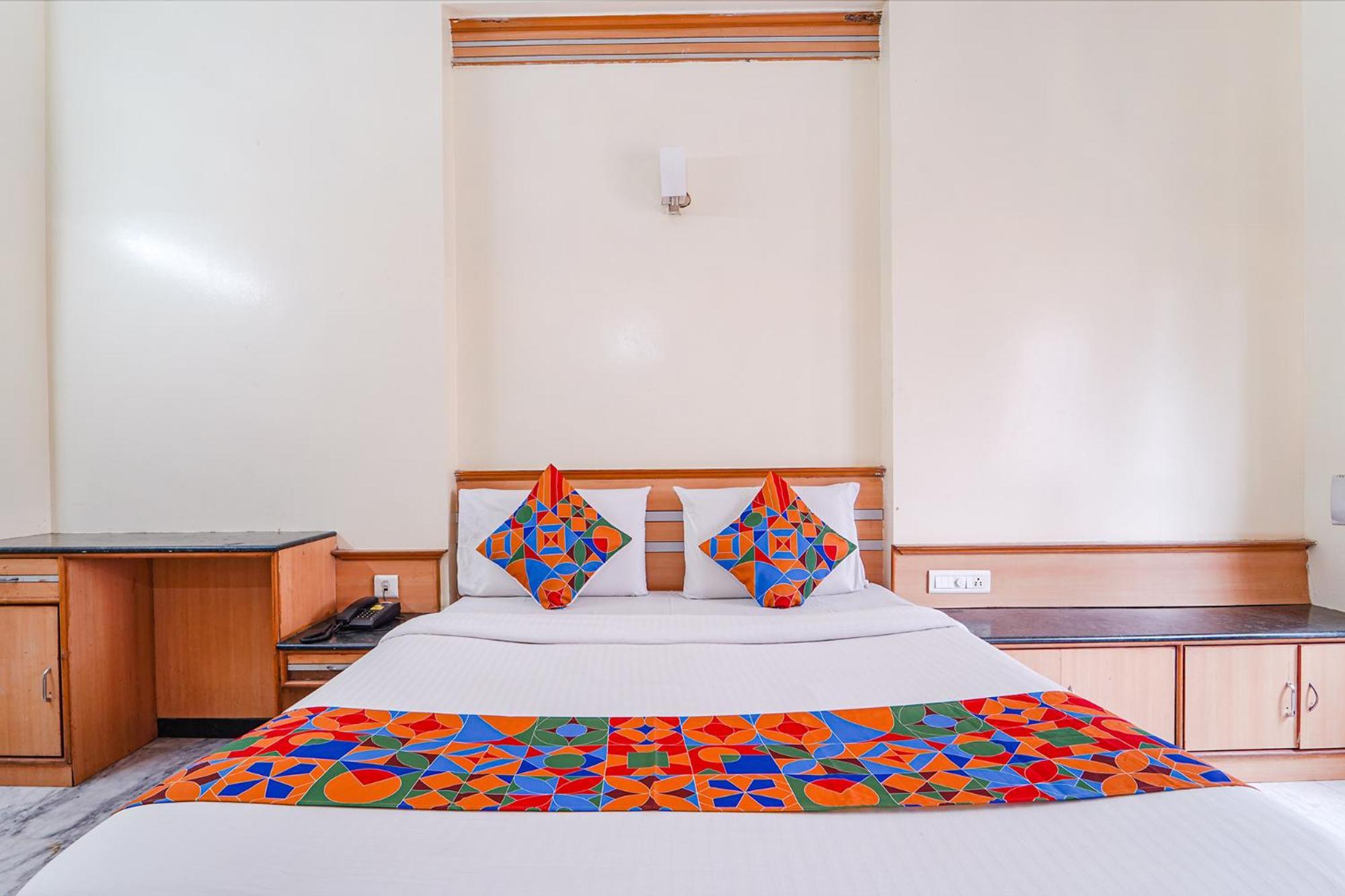 Fabhotel Ess Paradise - Nr Bus Stand 哥印拜陀 外观 照片